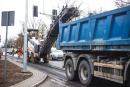 Frezowanie asfaltu w Al. Kobylińskiego potrwa jeszcze w sobotę. W niedzielę - asfaltowanie.