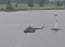 Mi-14 Pł w locie nad Wisłą w Płocku